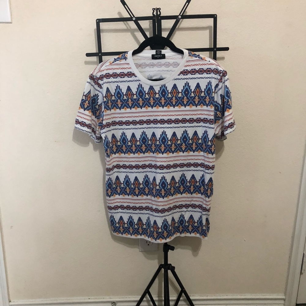 Medium Forever 21 White Tribal Pattern T-Shirt |3|